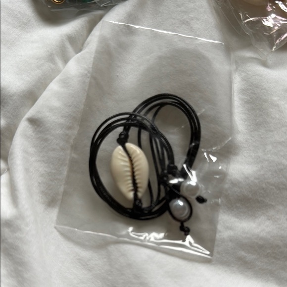 Beachy Shell Necklaces - Picture 4 of 7
